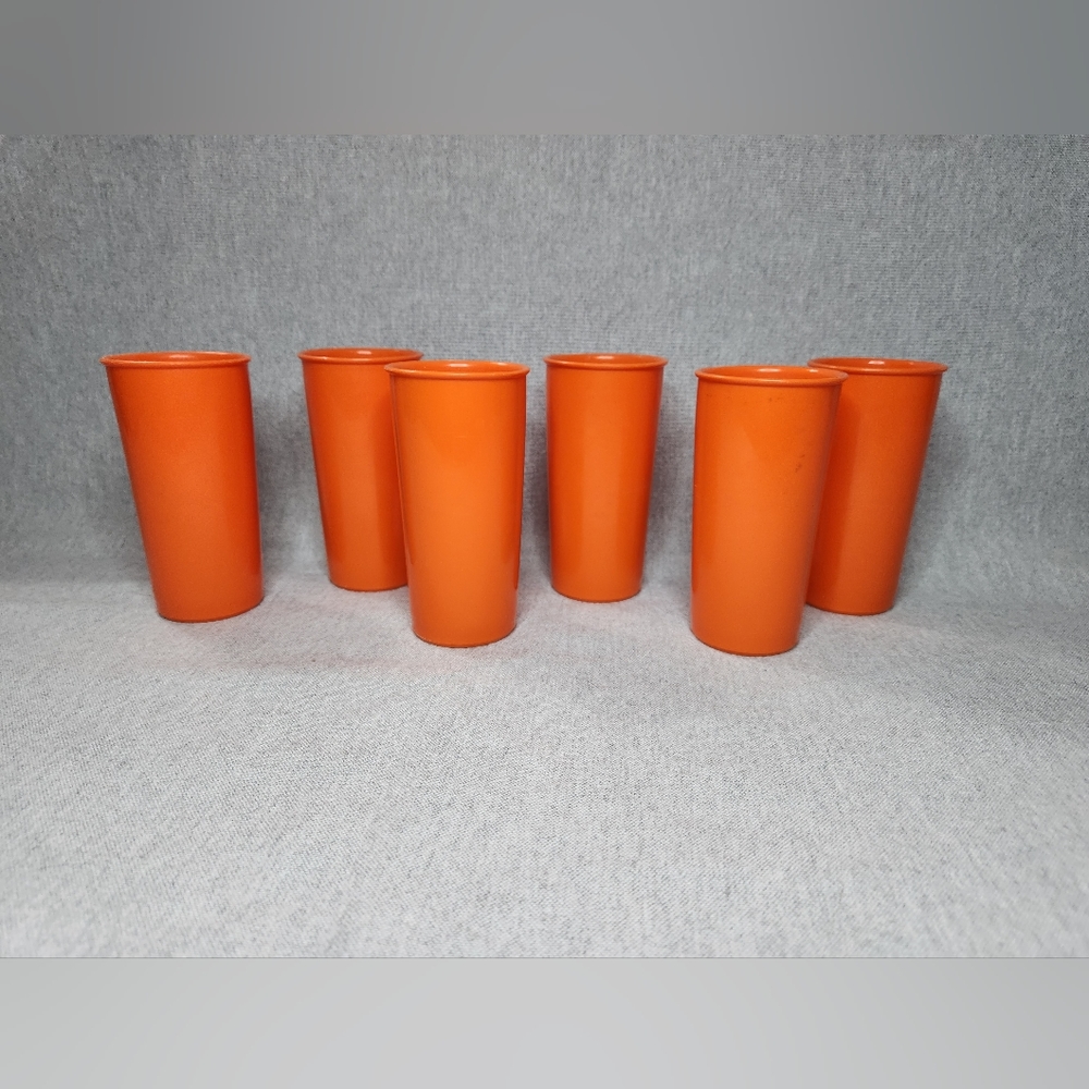 Tupperware 10 oz Vintage Orange Drinking Cups Set of 6